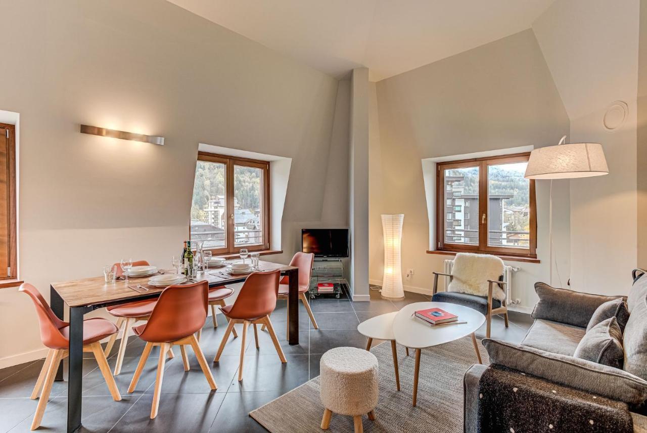 Apartment Alpes V - Alpes Travel - Central Chamonix - Sleeps 5 Экстерьер фото